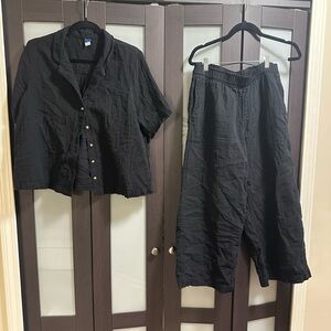 Old Navy black linen blend short-sleeve button-down shirt and wide-leg pant set